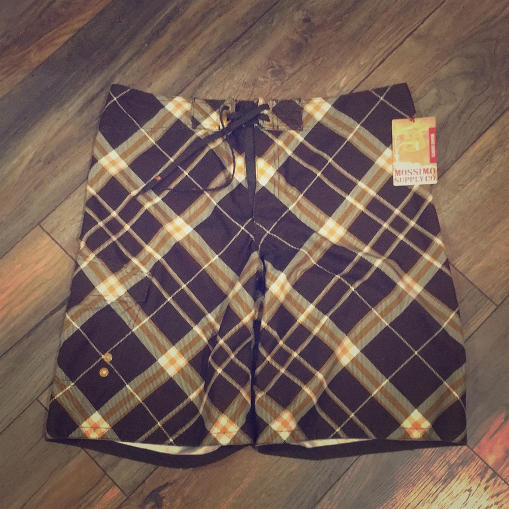 Mossimo men’s brown plaid board shorts